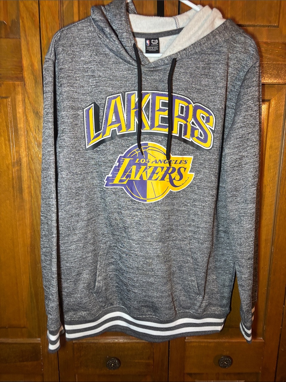 Los Angeles Lakers Men's Gray Crewneck Hoodie Sweater